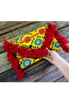 Offbeat Clutch - Mustard
